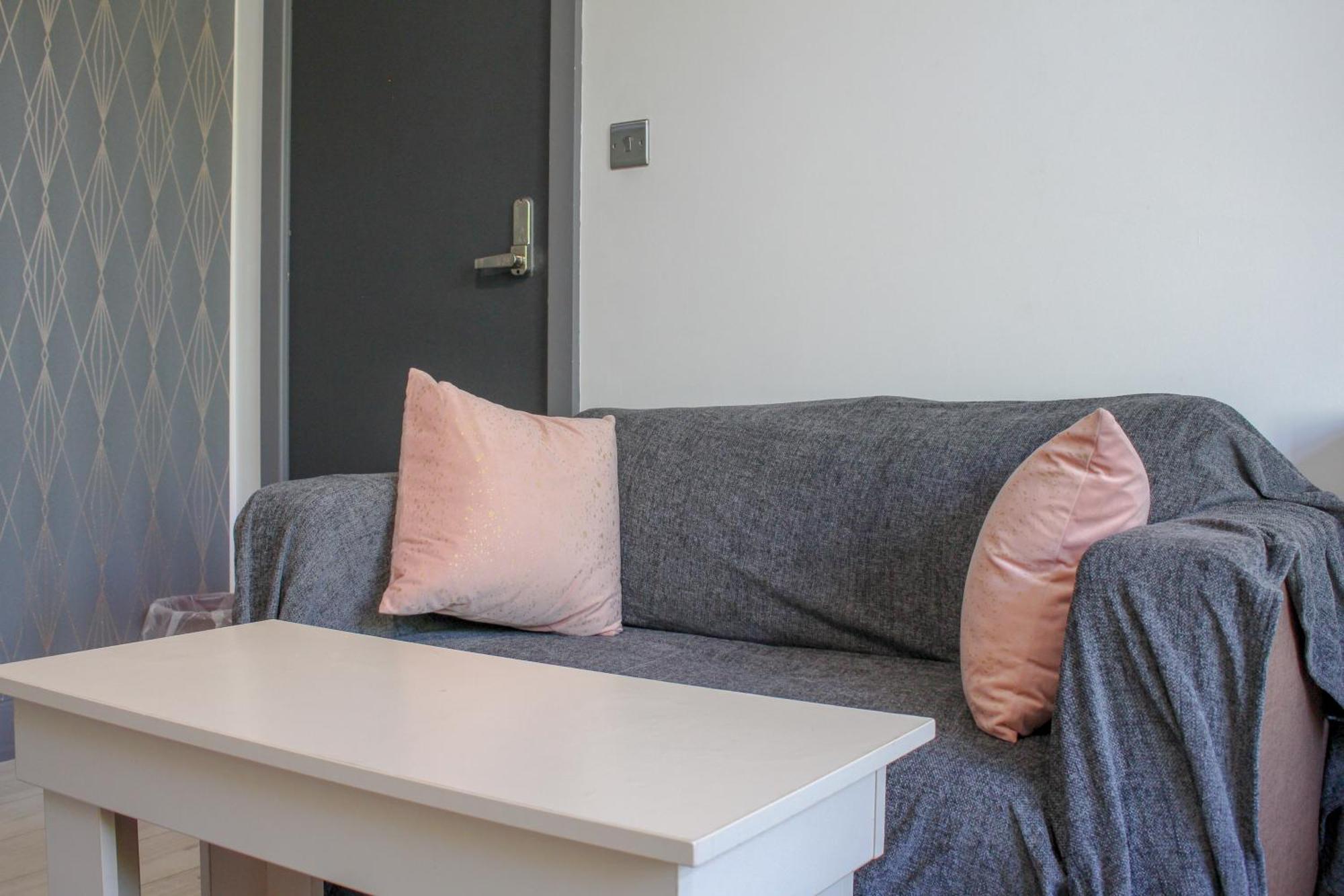 Double Modern Studio London Apartment ภายนอก รูปภาพ