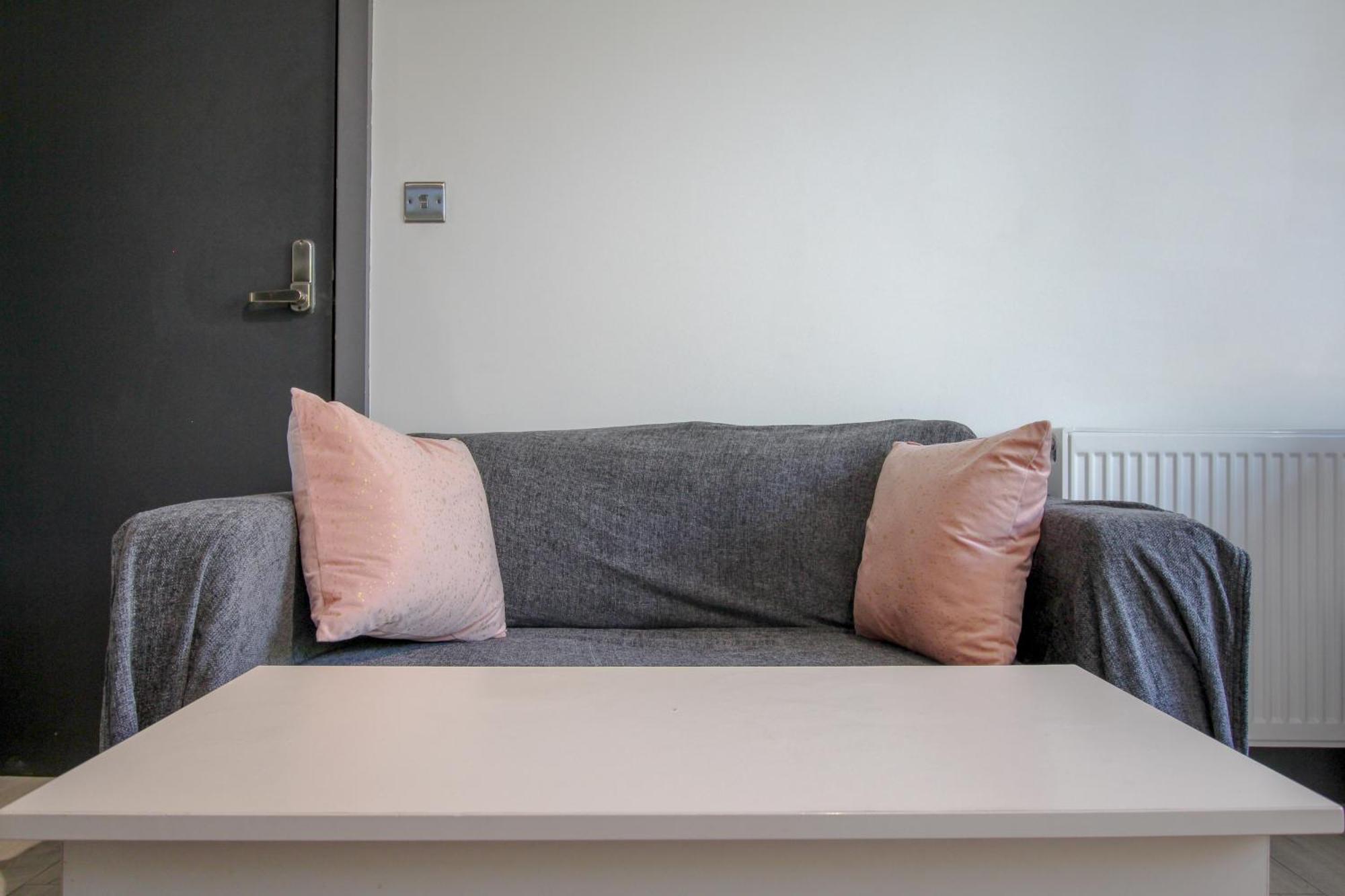 Double Modern Studio London Apartment ภายนอก รูปภาพ