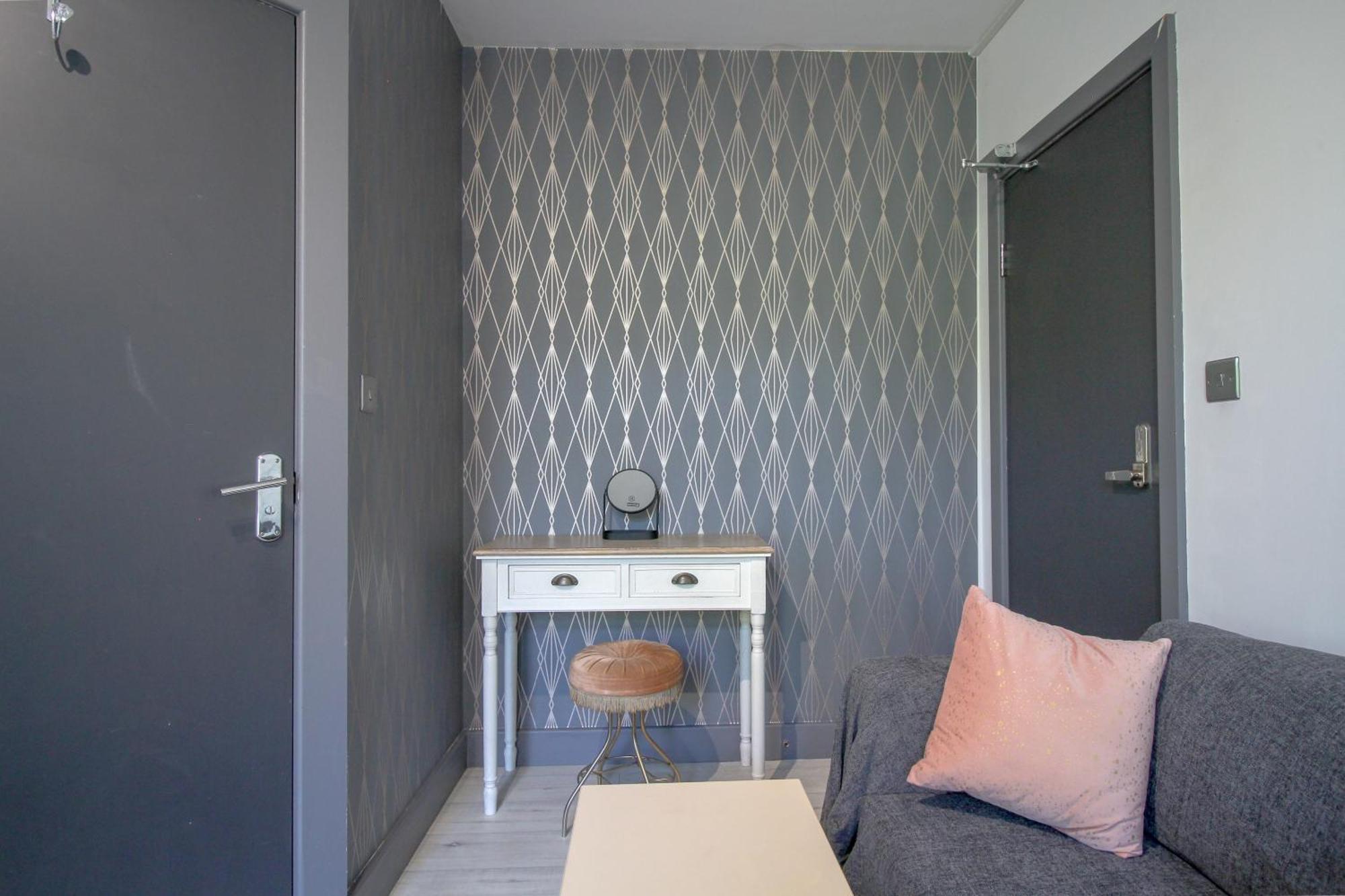 Double Modern Studio London Apartment ภายนอก รูปภาพ
